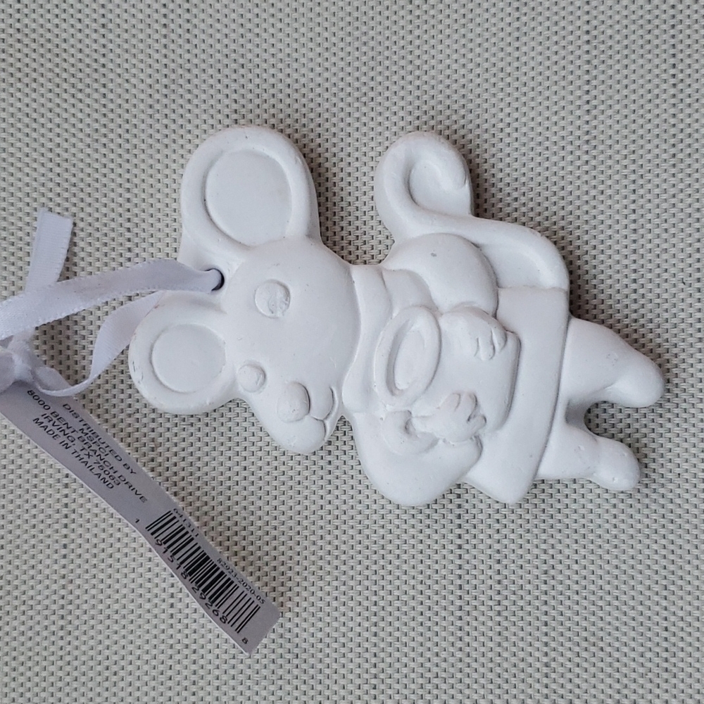 DIY PLASTER ORNAMENT